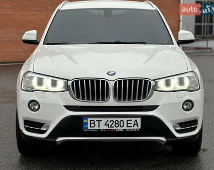 Белый БМВ Х3, объемом двигателя 2 л и пробегом 118 тыс. км за 19900 $, фото 1 на Automoto.ua
