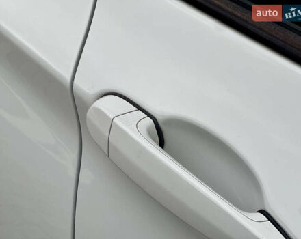 Белый БМВ Х3, объемом двигателя 2 л и пробегом 240 тыс. км за 14999 $, фото 14 на Automoto.ua