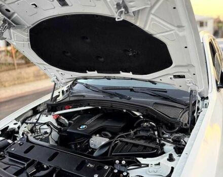 Білий БМВ Х3, об'ємом двигуна 2 л та пробігом 130 тис. км за 11400 $, фото 6 на Automoto.ua