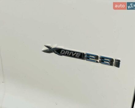 Белый БМВ Х3, объемом двигателя 2 л и пробегом 104 тыс. км за 18999 $, фото 1 на Automoto.ua