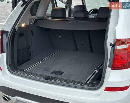 Білий БМВ Х3, об'ємом двигуна 2 л та пробігом 54 тис. км за 22500 $, фото 29 на Automoto.ua