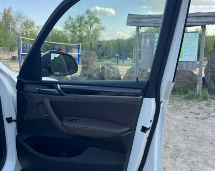 Белый БМВ Х3, объемом двигателя 2 л и пробегом 122 тыс. км за 23000 $, фото 27 на Automoto.ua