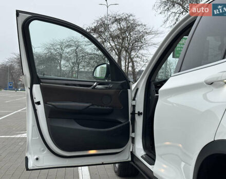 Білий БМВ Х3, об'ємом двигуна 2 л та пробігом 54 тис. км за 22500 $, фото 52 на Automoto.ua