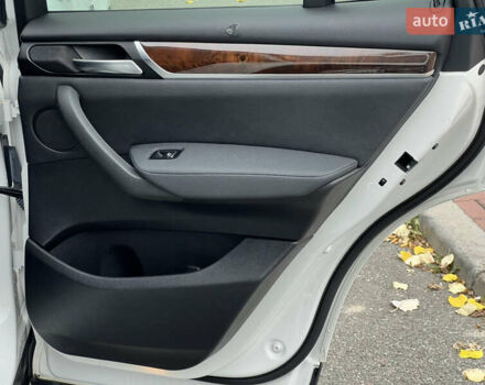 Білий БМВ Х3, об'ємом двигуна 2 л та пробігом 185 тис. км за 15700 $, фото 50 на Automoto.ua