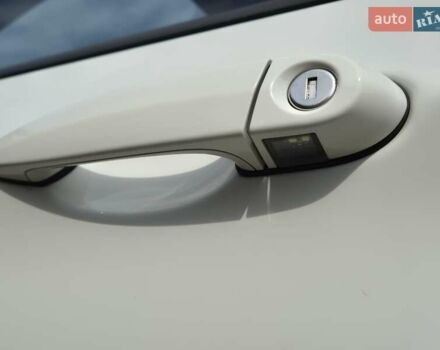 Белый БМВ Х3, объемом двигателя 2 л и пробегом 160 тыс. км за 17900 $, фото 25 на Automoto.ua
