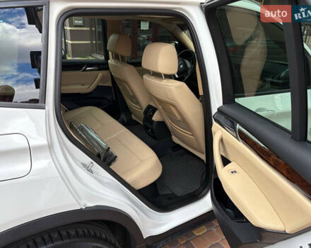 Білий БМВ Х3, об'ємом двигуна 2 л та пробігом 195 тис. км за 18600 $, фото 9 на Automoto.ua