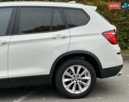 Білий БМВ Х3, об'ємом двигуна 2 л та пробігом 185 тис. км за 15700 $, фото 12 на Automoto.ua