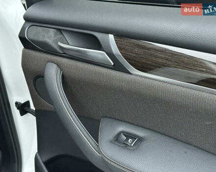 Білий БМВ Х3, об'ємом двигуна 2 л та пробігом 54 тис. км за 22500 $, фото 38 на Automoto.ua