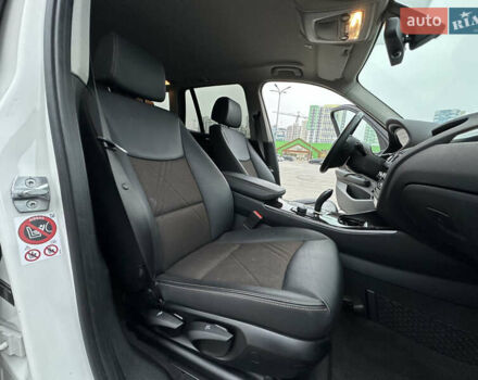 Білий БМВ Х3, об'ємом двигуна 2 л та пробігом 54 тис. км за 22500 $, фото 47 на Automoto.ua