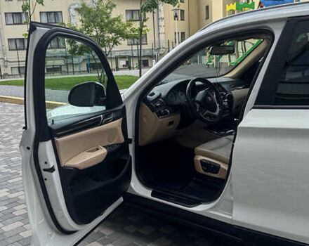 Белый БМВ Х3, объемом двигателя 2 л и пробегом 192 тыс. км за 15500 $, фото 6 на Automoto.ua