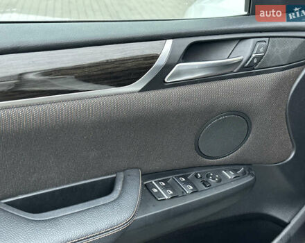 Білий БМВ Х3, об'ємом двигуна 2 л та пробігом 54 тис. км за 22500 $, фото 53 на Automoto.ua