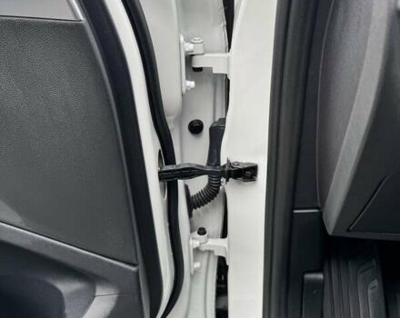 Белый БМВ Х3, объемом двигателя 2 л и пробегом 98 тыс. км за 31000 $, фото 22 на Automoto.ua