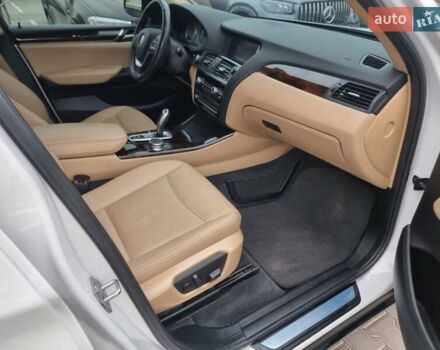 Білий БМВ Х3, об'ємом двигуна 2 л та пробігом 160 тис. км за 16990 $, фото 6 на Automoto.ua