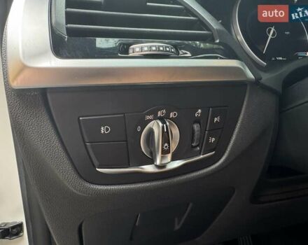 Білий БМВ Х3, об'ємом двигуна 2 л та пробігом 179 тис. км за 28500 $, фото 21 на Automoto.ua