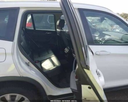 Белый БМВ Х3, объемом двигателя 2 л и пробегом 170 тыс. км за 5000 $, фото 7 на Automoto.ua