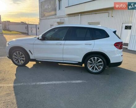 Белый БМВ Х3, объемом двигателя 2 л и пробегом 165 тыс. км за 27500 $, фото 6 на Automoto.ua