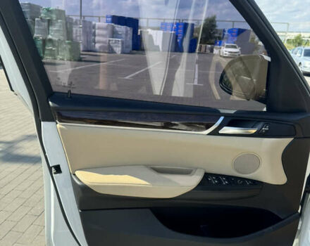 Білий БМВ Х3, об'ємом двигуна 2 л та пробігом 70 тис. км за 17850 $, фото 8 на Automoto.ua