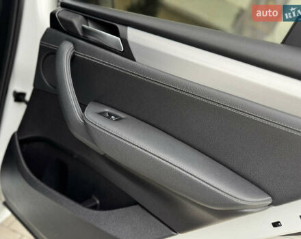 Белый БМВ Х3, объемом двигателя 2 л и пробегом 134 тыс. км за 25800 $, фото 86 на Automoto.ua