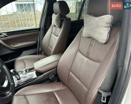 Белый БМВ Х3, объемом двигателя 2 л и пробегом 115 тыс. км за 17800 $, фото 6 на Automoto.ua