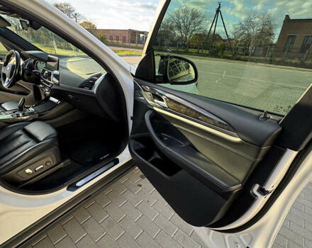 Белый БМВ Х3, объемом двигателя 2 л и пробегом 99 тыс. км за 33800 $, фото 15 на Automoto.ua