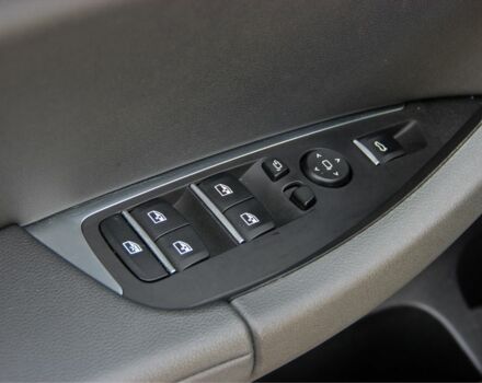 Білий БМВ Х3, об'ємом двигуна 2 л та пробігом 60 тис. км за 26500 $, фото 10 на Automoto.ua