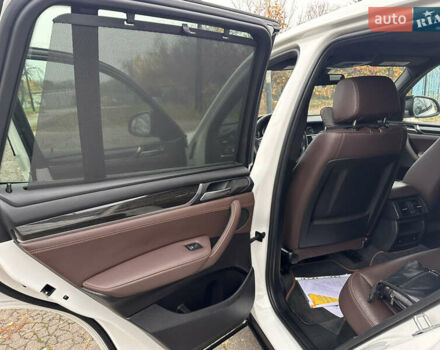 Белый БМВ Х3, объемом двигателя 2 л и пробегом 115 тыс. км за 17800 $, фото 7 на Automoto.ua