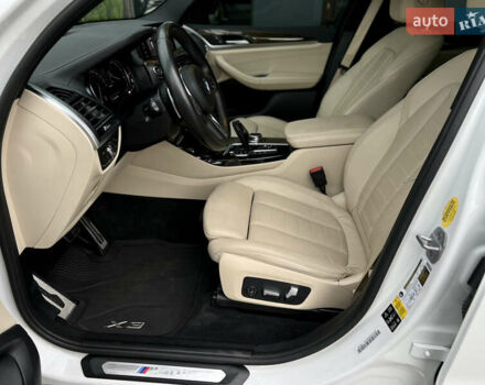 Білий БМВ Х3, об'ємом двигуна 3 л та пробігом 110 тис. км за 36900 $, фото 6 на Automoto.ua