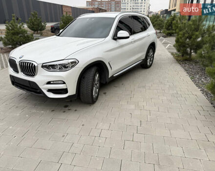 Белый БМВ Х3, объемом двигателя 2 л и пробегом 87 тыс. км за 31500 $, фото 6 на Automoto.ua