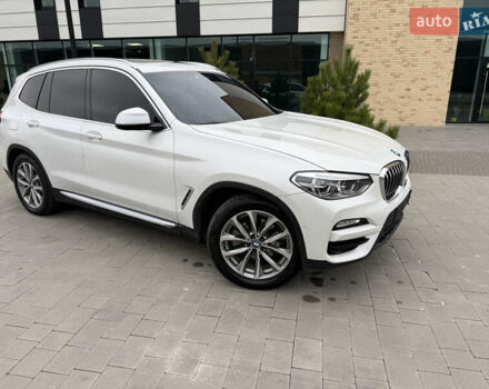 Белый БМВ Х3, объемом двигателя 2 л и пробегом 87 тыс. км за 31500 $, фото 1 на Automoto.ua