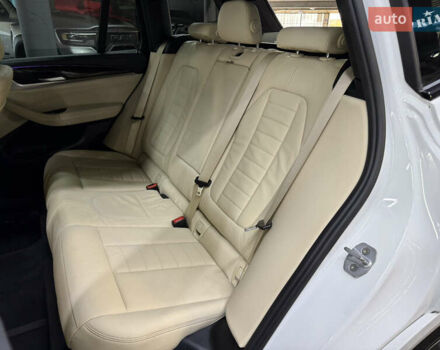 Белый БМВ Х3, объемом двигателя 3 л и пробегом 111 тыс. км за 34500 $, фото 21 на Automoto.ua