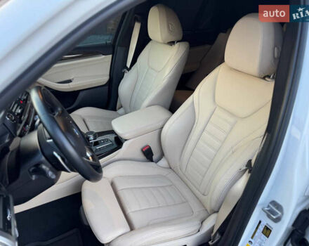 БМВ Х3 2018 в Черновцах на Automoto.ua Белый БМВ Х3, объемом двигателя 2 л и пробегом 146 тыс. км за 26900 $, фото 13 на Automoto.ua