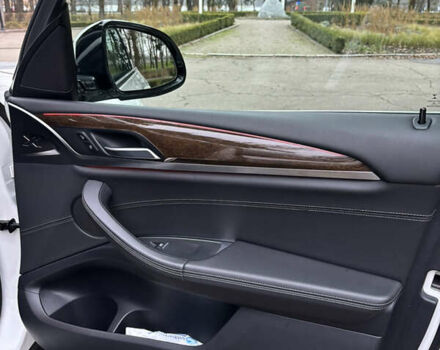 Белый БМВ Х3, объемом двигателя 2 л и пробегом 104 тыс. км за 29000 $, фото 10 на Automoto.ua