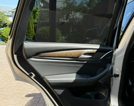 Білий БМВ Х3, об'ємом двигуна 2 л та пробігом 138 тис. км за 27500 $, фото 37 на Automoto.ua