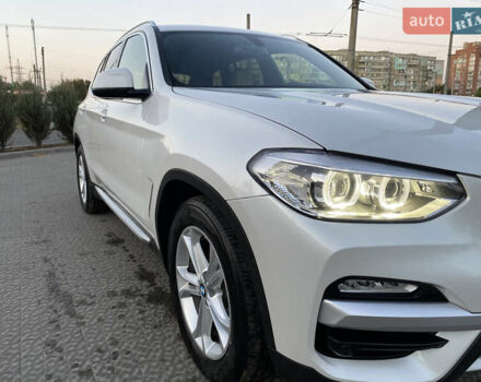 Белый БМВ Х3, объемом двигателя 2 л и пробегом 58 тыс. км за 36000 $, фото 5 на Automoto.ua