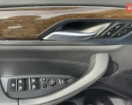 Білий БМВ Х3, об'ємом двигуна 2 л та пробігом 81 тис. км за 28700 $, фото 25 на Automoto.ua