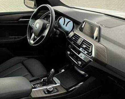 Белый БМВ Х3, объемом двигателя 2 л и пробегом 90 тыс. км за 18000 $, фото 13 на Automoto.ua