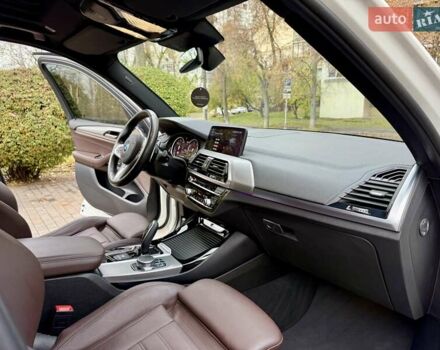 Белый БМВ Х3, объемом двигателя 2 л и пробегом 109 тыс. км за 31900 $, фото 62 на Automoto.ua