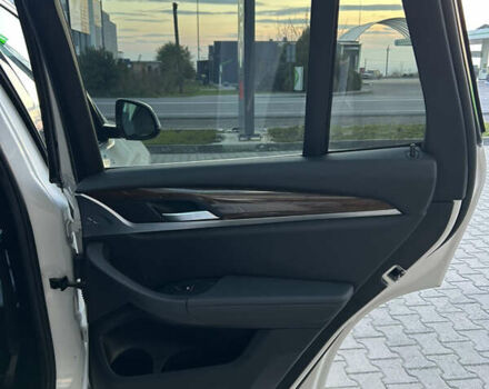 Белый БМВ Х3, объемом двигателя 2 л и пробегом 174 тыс. км за 24450 $, фото 26 на Automoto.ua