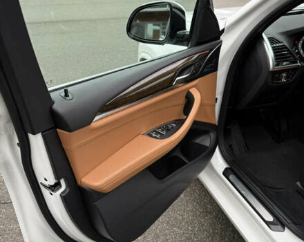 Белый БМВ Х3, объемом двигателя 2 л и пробегом 113 тыс. км за 29999 $, фото 12 на Automoto.ua