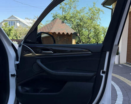Білий БМВ Х3, об'ємом двигуна 2 л та пробігом 138 тис. км за 27500 $, фото 38 на Automoto.ua