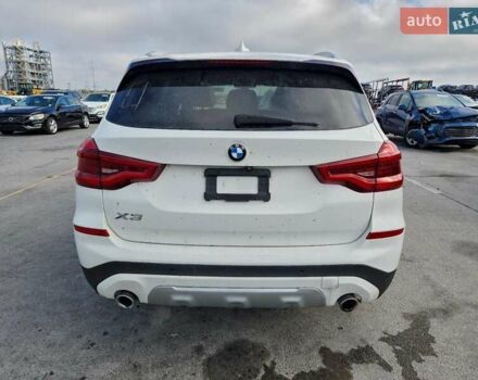 Белый БМВ Х3, объемом двигателя 2 л и пробегом 14 тыс. км за 8500 $, фото 5 на Automoto.ua