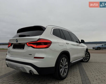 Білий БМВ Х3, об'ємом двигуна 2 л та пробігом 198 тис. км за 21400 $, фото 3 на Automoto.ua