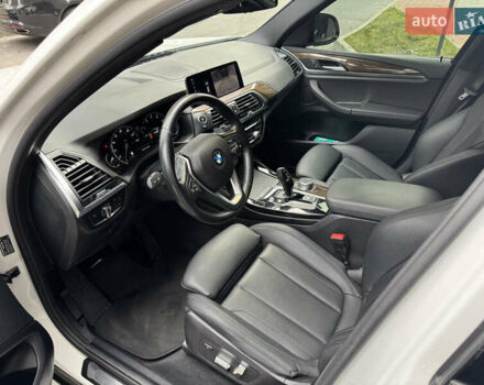 Білий БМВ Х3, об'ємом двигуна 2 л та пробігом 79 тис. км за 24300 $, фото 17 на Automoto.ua