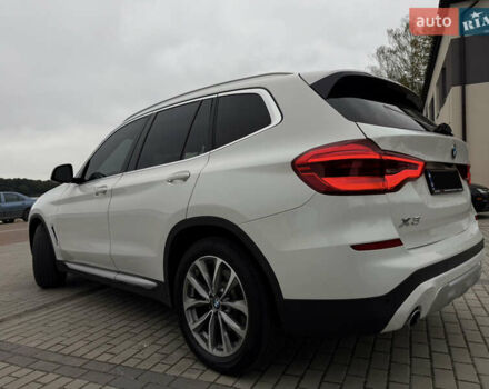 Білий БМВ Х3, об'ємом двигуна 2 л та пробігом 198 тис. км за 21400 $, фото 4 на Automoto.ua