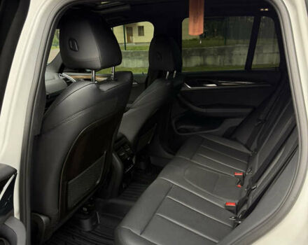 Білий БМВ Х3, об'ємом двигуна 2 л та пробігом 198 тис. км за 20800 $, фото 11 на Automoto.ua