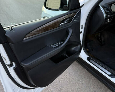 Белый БМВ Х3, объемом двигателя 2 л и пробегом 178 тыс. км за 21999 $, фото 41 на Automoto.ua