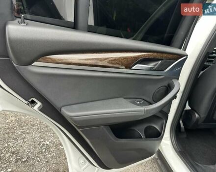 Белый БМВ Х3, объемом двигателя 2 л и пробегом 81 тыс. км за 26500 $, фото 41 на Automoto.ua