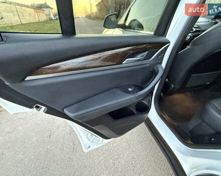 Белый БМВ Х3, объемом двигателя 2 л и пробегом 178 тыс. км за 21999 $, фото 57 на Automoto.ua