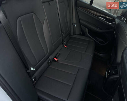 Білий БМВ Х3, об'ємом двигуна 2 л та пробігом 180 тис. км за 24700 $, фото 59 на Automoto.ua