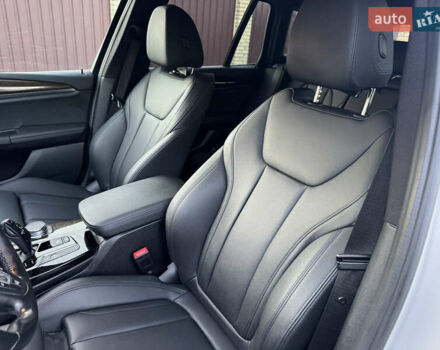 Білий БМВ Х3, об'ємом двигуна 2 л та пробігом 180 тис. км за 24700 $, фото 39 на Automoto.ua